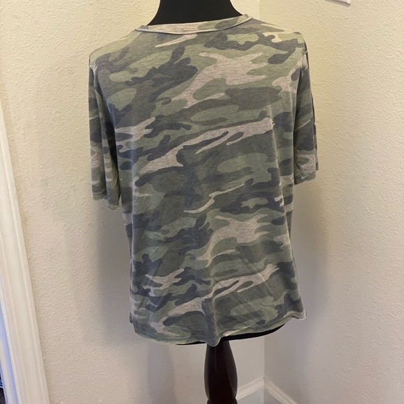 2 FOR $20 Julie Billiart Oversized Camo Tee T Shirt V Neck Cotton Choker Neck M - Picture 4 of 7